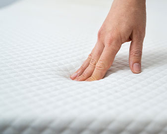 シモンズ社製ベッド